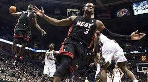 意甲球员在第12轮比赛中涂上红色面彩，向针对女性的暴力说不